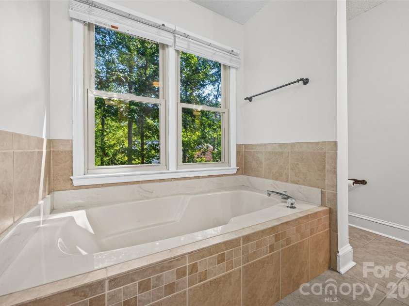 1596 Old Tara Lane, Fort Mill, SC 29708.  MLS# CAR4368167, YatesRealty ID 19879. 