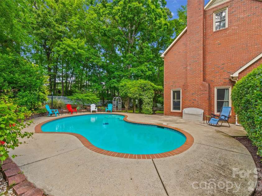 1596 Old Tara Lane, Fort Mill, SC 29708.  MLS# CAR4368167, YatesRealty ID 19879. 