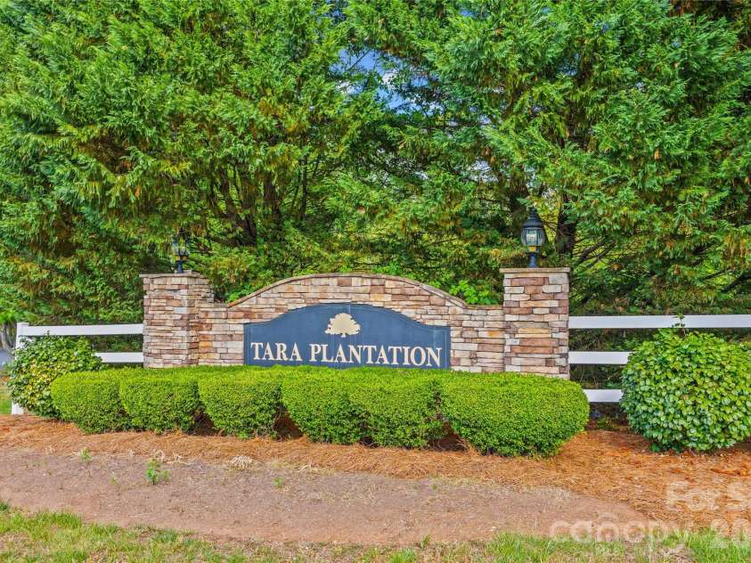 1596 Old Tara Lane, Fort Mill, SC 29708.  MLS# CAR4368167, YatesRealty ID 19879. 