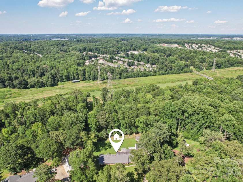 3333 Tanglewood Drive, Rock Hill, SC 29732.  MLS# CAR4276596, YatesRealty ID 1988. 