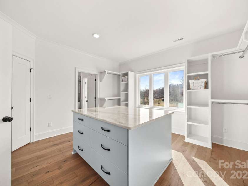 16612 Blackberry Hills Drive, Midland, NC 28107.  MLS# CAR4327675, YatesRealty ID 19882. Primary Closet
