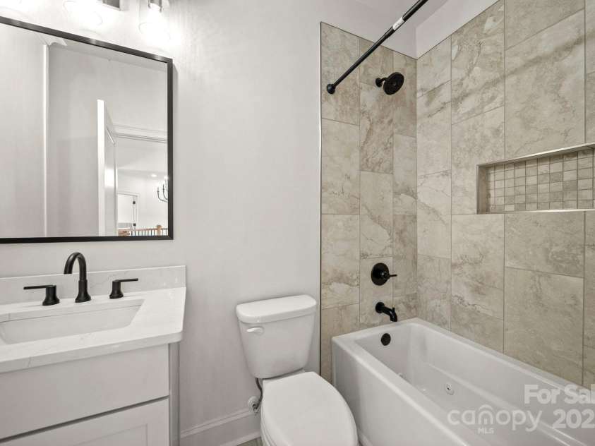 16612 Blackberry Hills Drive, Midland, NC 28107.  MLS# CAR4327675, YatesRealty ID 19882. Secondary Bathroom