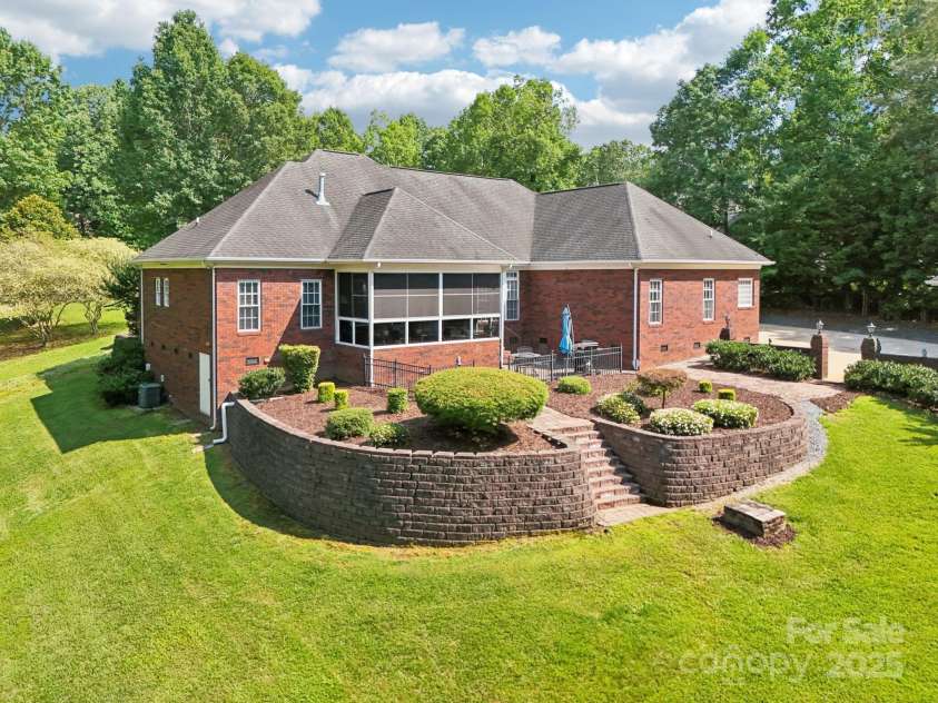 7612 Maple Bluff Lane, Concord, NC 28025.  MLS# CAR4270581, YatesRealty ID 19882. 