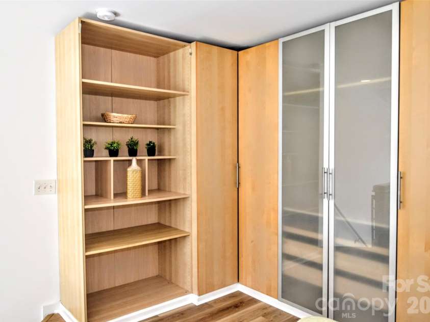 115 Park Avenue, Charlotte, NC 28203.  MLS# CAR4369074, YatesRealty ID 19883. 