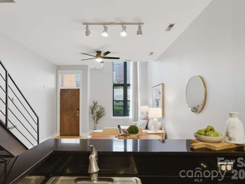 115 Park Avenue, Charlotte, NC 28203.  MLS# CAR4375422, YatesRealty ID 19883. 