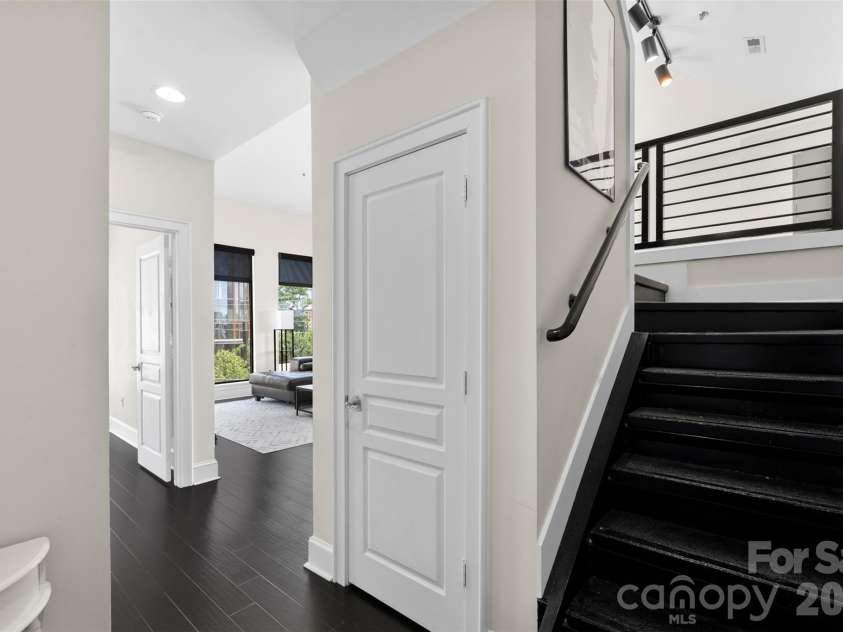 115 Park Avenue, Charlotte, NC 28203.  MLS# CAR4380379, YatesRealty ID 19883. 