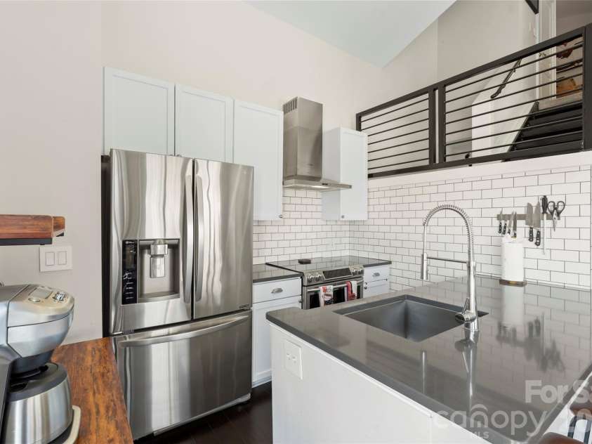 115 Park Avenue, Charlotte, NC 28203.  MLS# CAR4380379, YatesRealty ID 19883. 