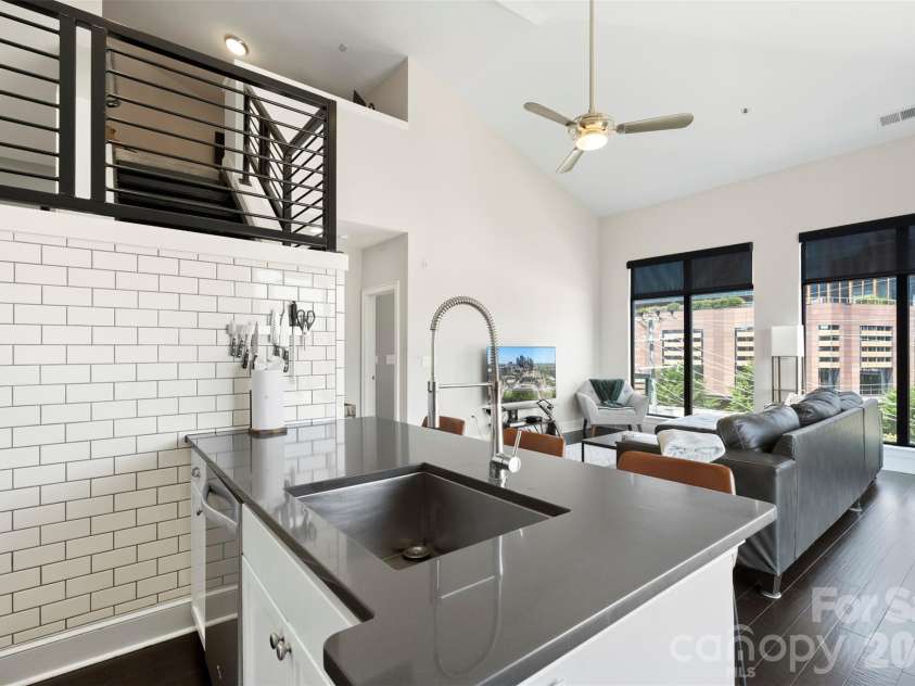 115 Park Avenue, Charlotte, NC 28203.  MLS# CAR4380379, YatesRealty ID 19883. 