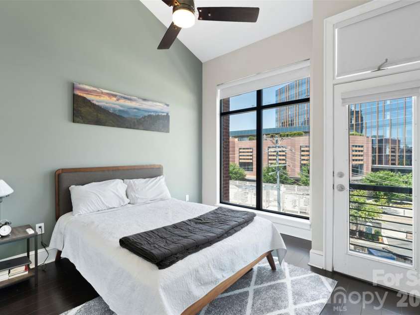 115 Park Avenue, Charlotte, NC 28203.  MLS# CAR4380379, YatesRealty ID 19883. 
