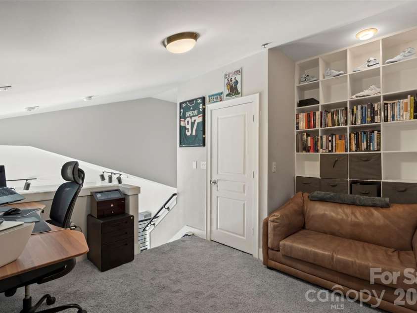 115 Park Avenue, Charlotte, NC 28203.  MLS# CAR4380379, YatesRealty ID 19883. 