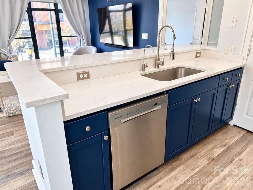115 Park Avenue, Charlotte, NC 28203.  MLS# CAR4424783, YatesRealty ID 19883. 