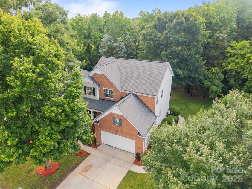 10919 Valley Spring Drive, Charlotte, NC 28277.  MLS# CAR4268812, YatesRealty ID 19884. 