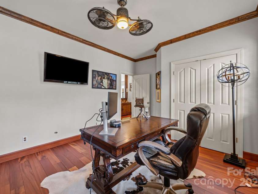 10919 Valley Spring Drive, Charlotte, NC 28277.  MLS# CAR4268812, YatesRealty ID 19884. 