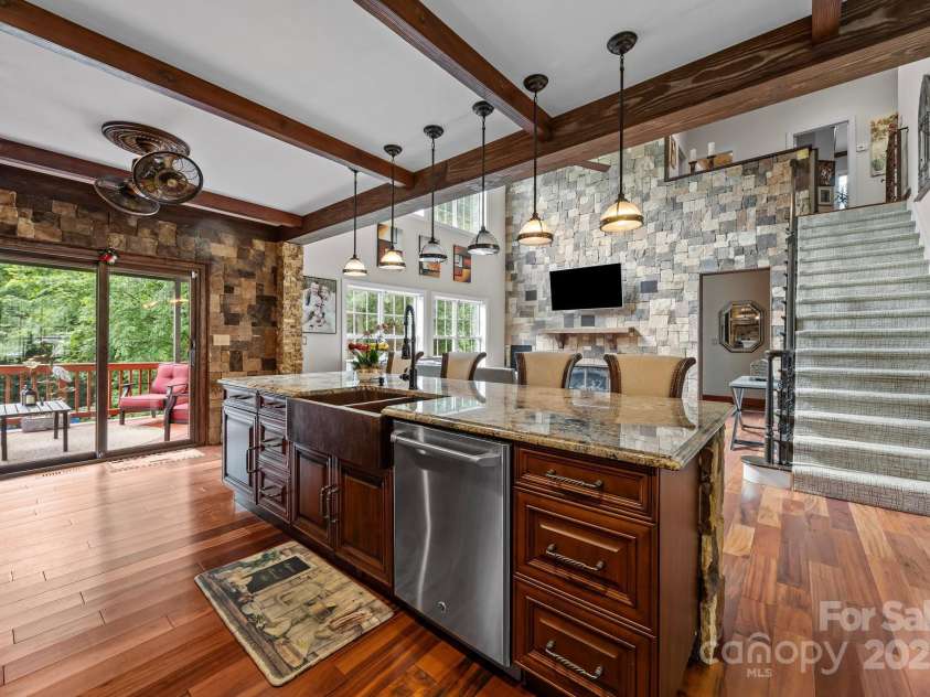 10919 Valley Spring Drive, Charlotte, NC 28277.  MLS# CAR4268812, YatesRealty ID 19884. 