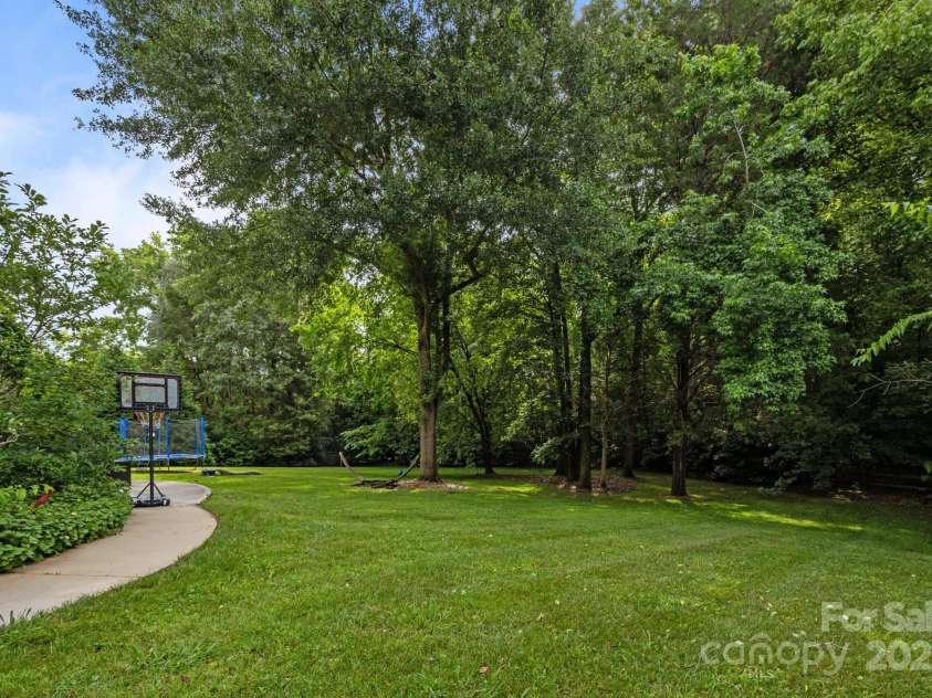 10919 Valley Spring Drive, Charlotte, NC 28277.  MLS# CAR4268812, YatesRealty ID 19884. 