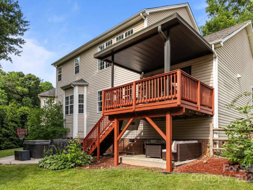 10919 Valley Spring Drive, Charlotte, NC 28277.  MLS# CAR4268812, YatesRealty ID 19884. 