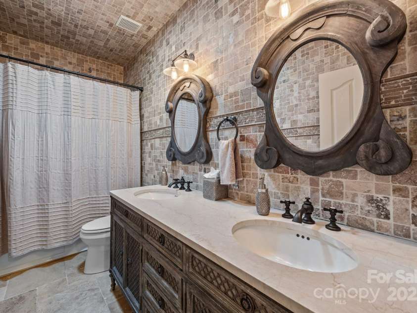 10919 Valley Spring Drive, Charlotte, NC 28277.  MLS# CAR4268812, YatesRealty ID 19884. 