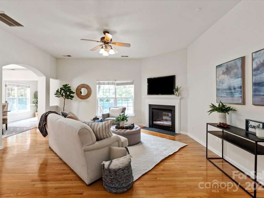 1003 Grayscroft Drive, Waxhaw, NC 28173.  MLS# CAR4267895, YatesRealty ID 19885. 