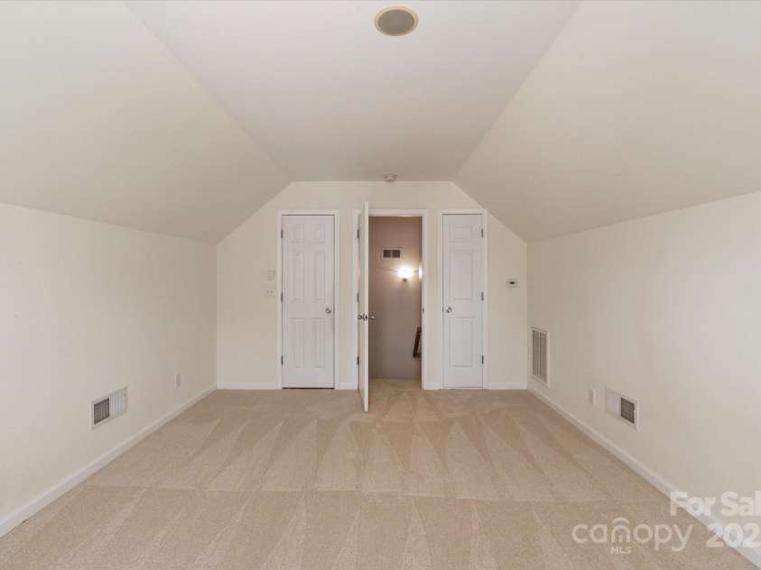 1003 Grayscroft Drive, Waxhaw, NC 28173.  MLS# CAR4267895, YatesRealty ID 19885. 