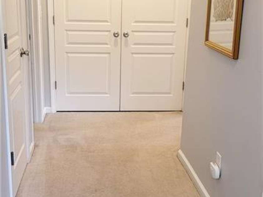 15404 Crossing Gate Drive, Cornelius, NC 28031.  MLS# CAR4363409, YatesRealty ID 19885. Upstairs hallway