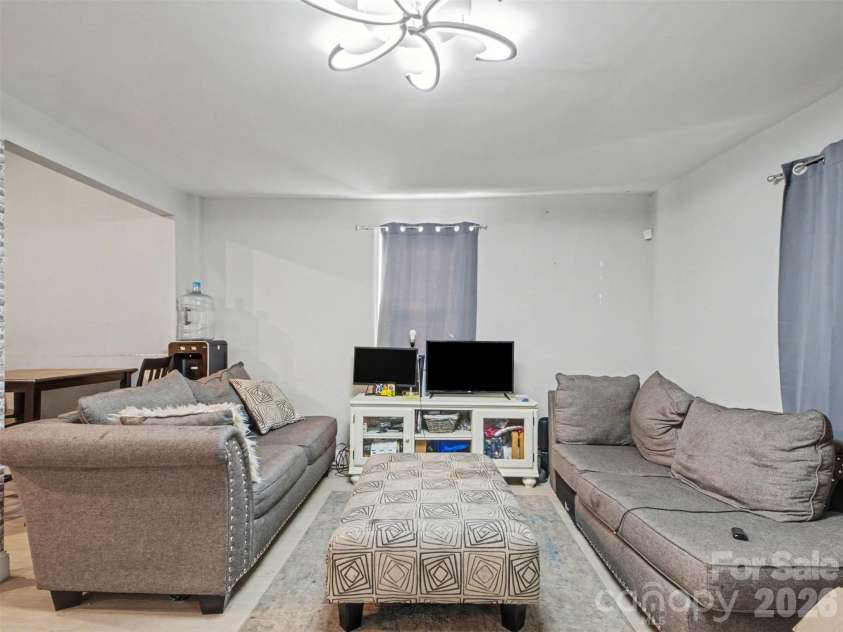 92 Saint Charles Avenue, Concord, NC 28025.  MLS# CAR4373330, YatesRealty ID 19886. 
