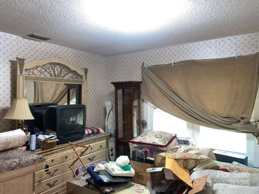 3452 Odell School Road, Concord, NC 28027.  MLS# CAR4243421, YatesRealty ID 19887. 22