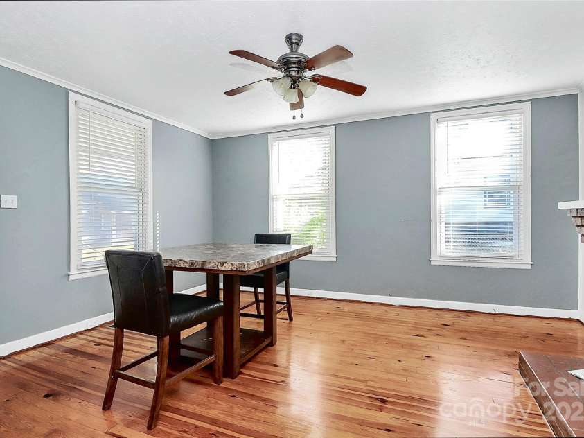 511 Elliott Street, Chester, SC 29706.  MLS# CAR4309653, YatesRealty ID 19887. 