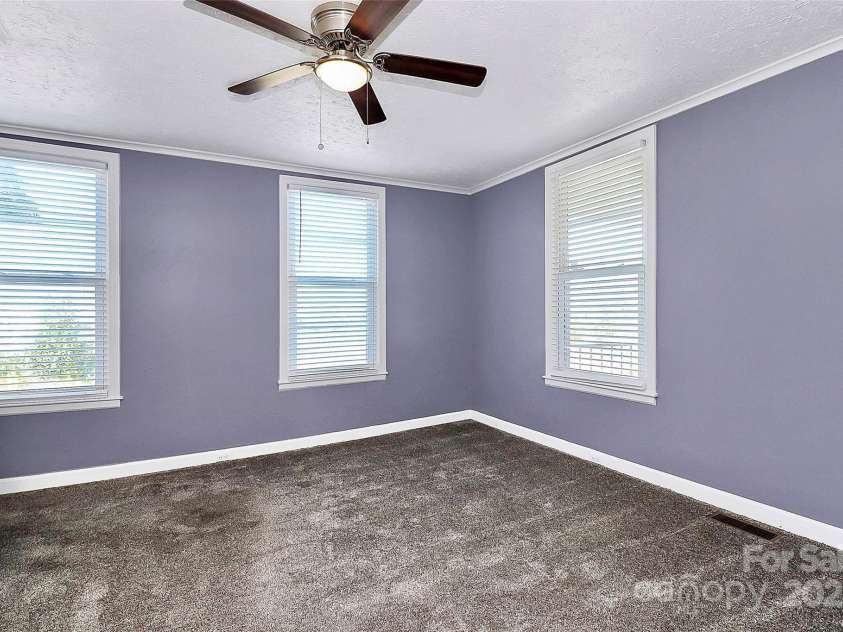 511 Elliott Street, Chester, SC 29706.  MLS# CAR4309653, YatesRealty ID 19887. 