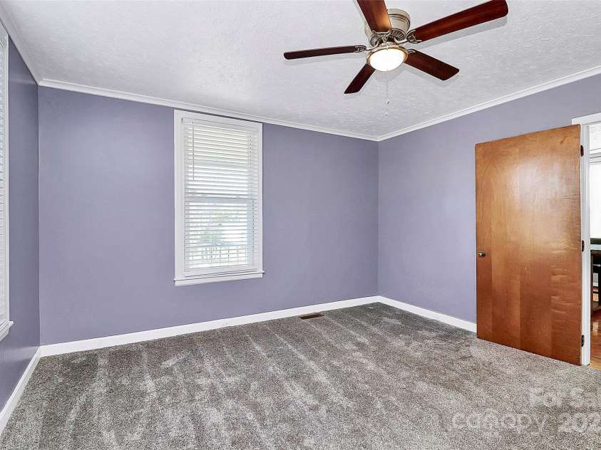 511 Elliott Street, Chester, SC 29706.  MLS# CAR4309653, YatesRealty ID 19887. 