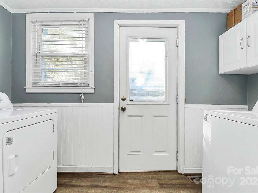 511 Elliott Street, Chester, SC 29706.  MLS# CAR4309653, YatesRealty ID 19887. 