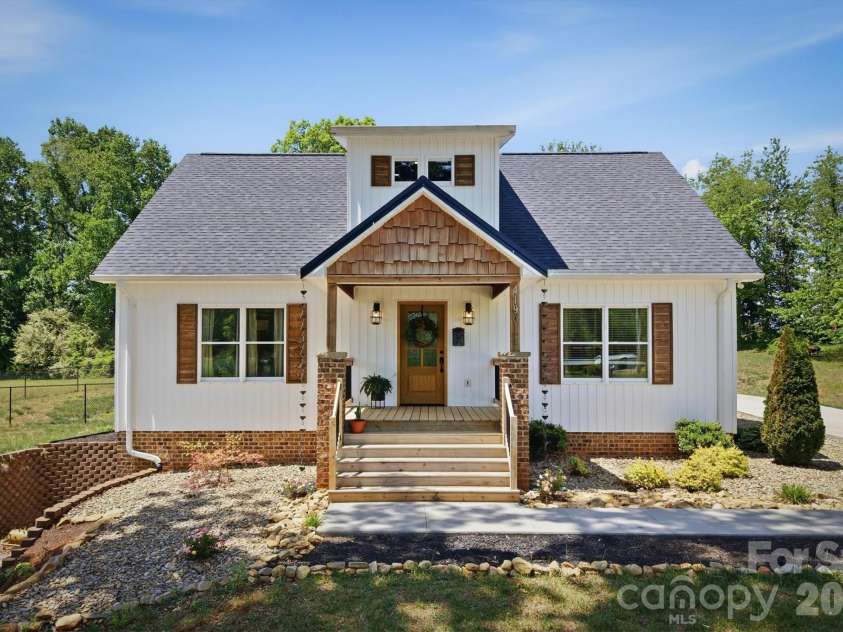 4190 Burkemont Road, Morganton, NC 28655.  MLS# CAR4377748, YatesRealty ID 19889. 