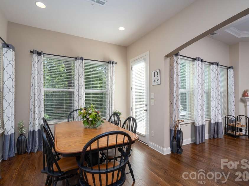 478 Iron Horse Lane, Midland, NC 28107.  MLS# CAR4371035, YatesRealty ID 19891. Dining / Breakfast Nook