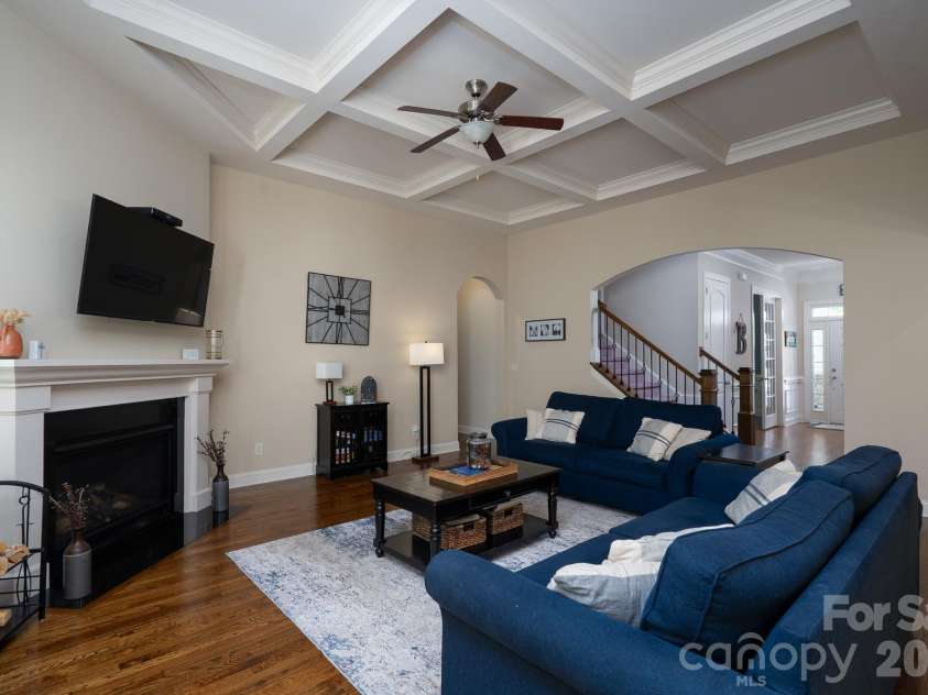 478 Iron Horse Lane, Midland, NC 28107.  MLS# CAR4371035, YatesRealty ID 19891. Great Room