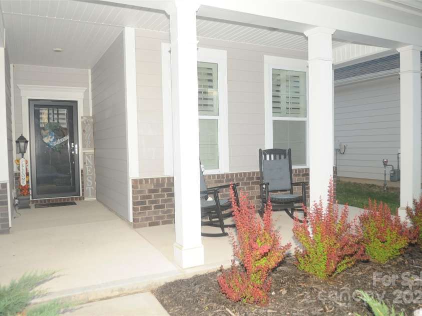 813 LATROBE Drive, Iron Station, NC 28080.  MLS# CAR4258445, YatesRealty ID 19891. 