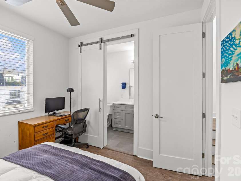 2631 Archdale Drive, Charlotte, NC 28210.  MLS# CAR4370027, YatesRealty ID 19892. 