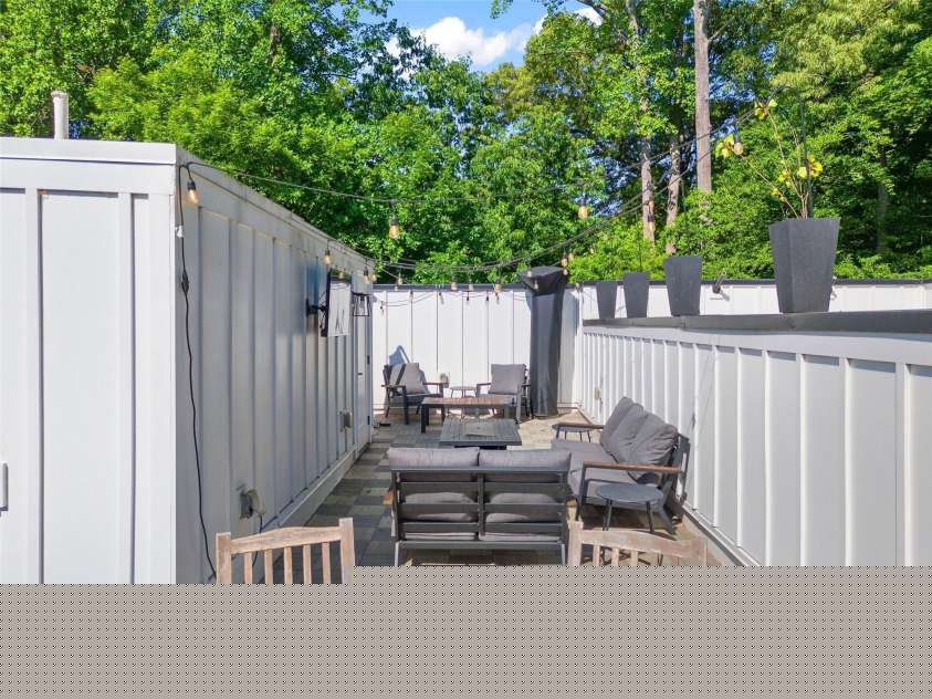 2631 Archdale Drive, Charlotte, NC 28210.  MLS# CAR4370027, YatesRealty ID 19892. 