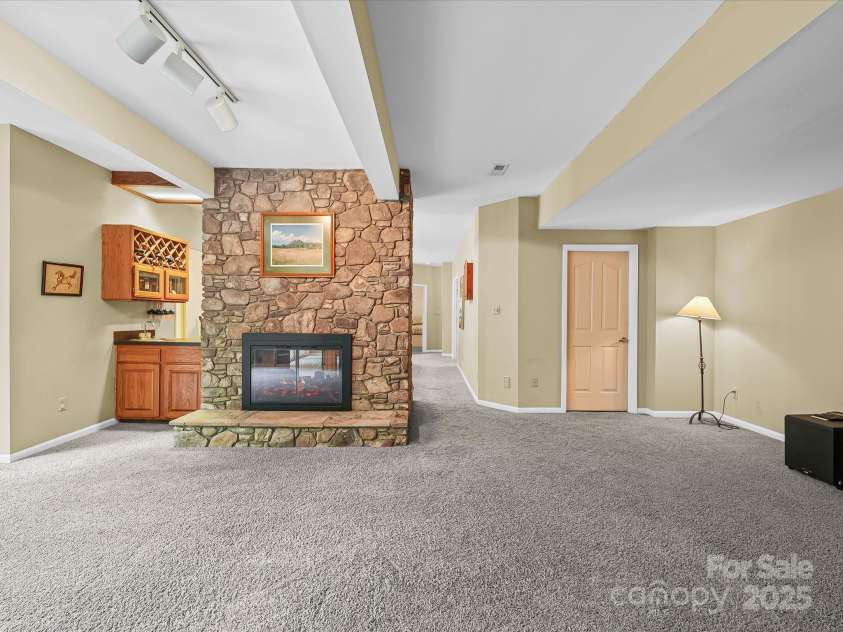 106 Boyter Court, Cramerton, NC 28032.  MLS# CAR4270175, YatesRealty ID 19893. 