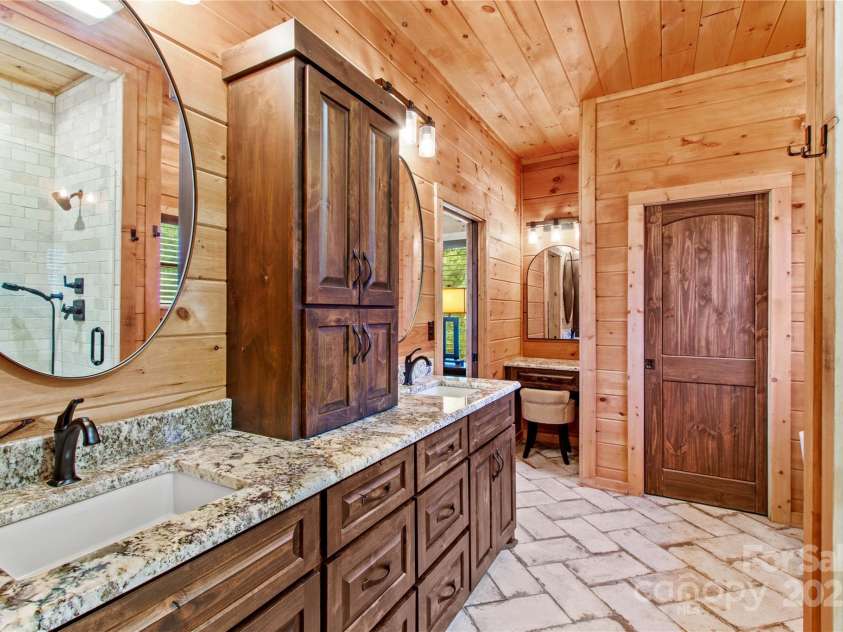1220 Sierra Trace Road, Denton, NC 27239.  MLS# CAR4289896, YatesRealty ID 19896. 