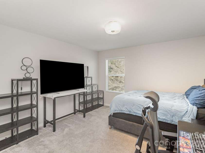 5948 River Meadow Court, Charlotte, NC 28213.  MLS# CAR4239641, YatesRealty ID 19897. 