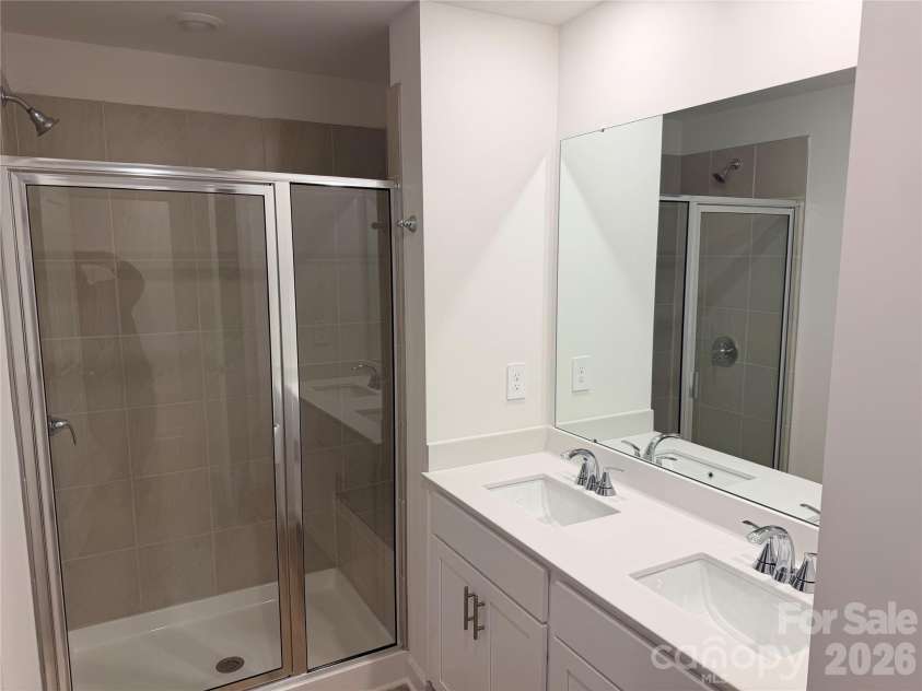 8112 Hidden Springs Trail, Charlotte, NC 28216.  MLS# CAR4343963, YatesRealty ID 19897. 