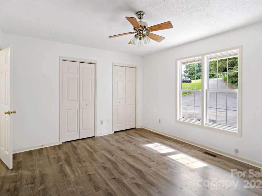 160 Whispering Pines Drive, Marion, NC 28752.  MLS# CAR4259771, YatesRealty ID 19898. 