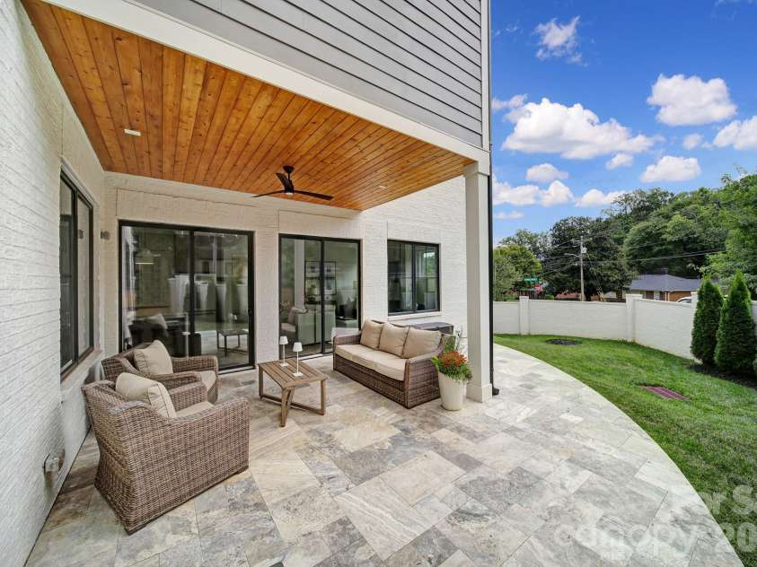 911 Laurel Creek Lane, Charlotte, NC 28211.  MLS# CAR4352689, YatesRealty ID 19899. Covered Outdoor Space