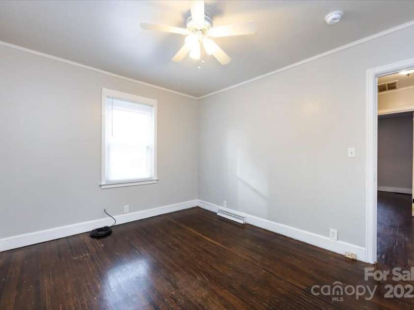 1027 Holland Avenue, Gastonia, NC 28052.  MLS# CAR4324382, YatesRealty ID 1990. 