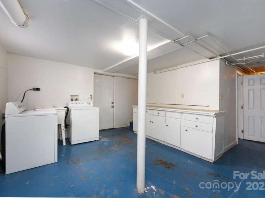 1027 Holland Avenue, Gastonia, NC 28052.  MLS# CAR4324382, YatesRealty ID 1990. 