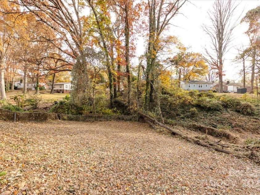 1027 Holland Avenue, Gastonia, NC 28052.  MLS# CAR4324382, YatesRealty ID 1990. 