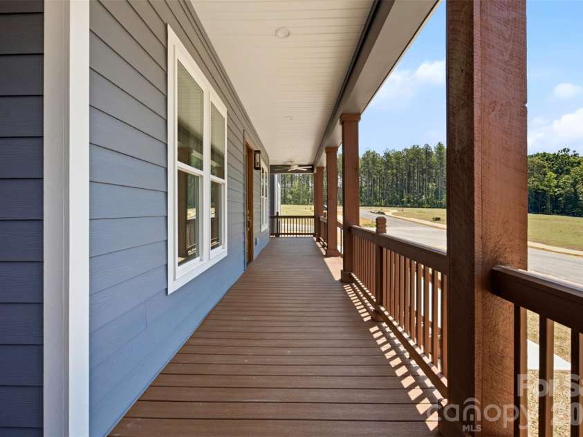 135 Camerons Mill Lane, Statesville, NC 28625.  MLS# CAR4402316, YatesRealty ID 1990. 