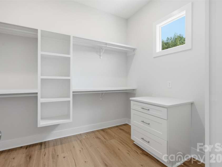 135 Camerons Mill Lane, Statesville, NC 28625.  MLS# CAR4402316, YatesRealty ID 1990. 