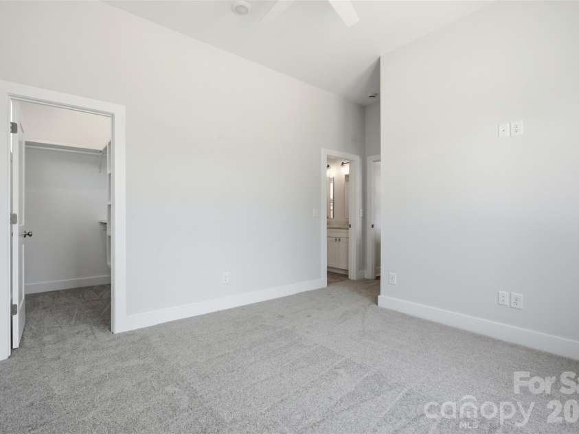 135 Camerons Mill Lane, Statesville, NC 28625.  MLS# CAR4402316, YatesRealty ID 1990. 
