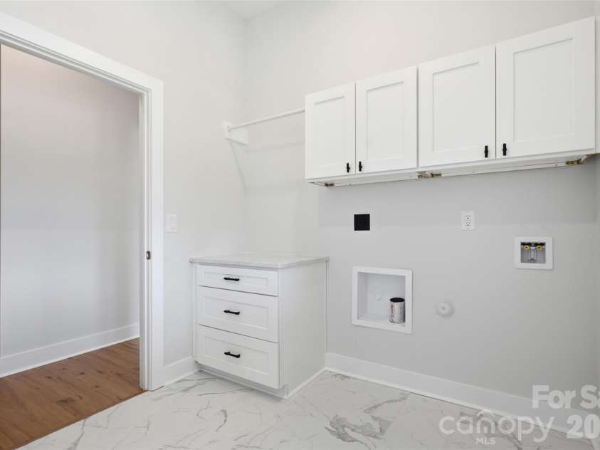 135 Camerons Mill Lane, Statesville, NC 28625.  MLS# CAR4402316, YatesRealty ID 1990. 