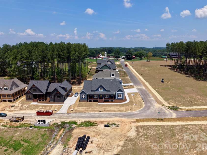 135 Camerons Mill Lane, Statesville, NC 28625.  MLS# CAR4402316, YatesRealty ID 1990. 
